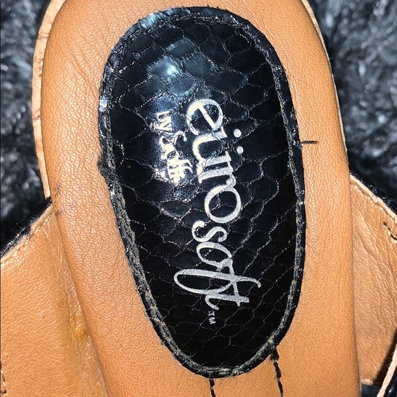 Black & brown wedges - Picture 3 of 7